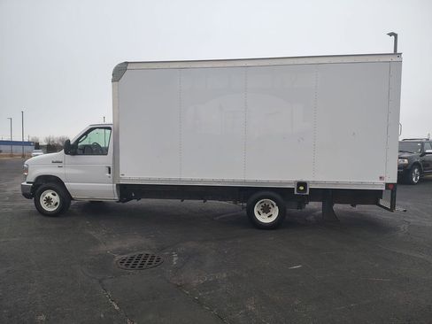 Used 2018 Ford E-350 and Econoline 350 Super Duty w/ Power Windows & Locks Group RWD image 5