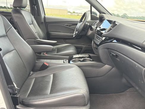 Used 2021 Honda Passport Touring image 14