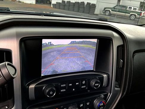 Used 2015 GMC Sierra 1500 SLE w/ SLE Value Package AWD/4WD image 17