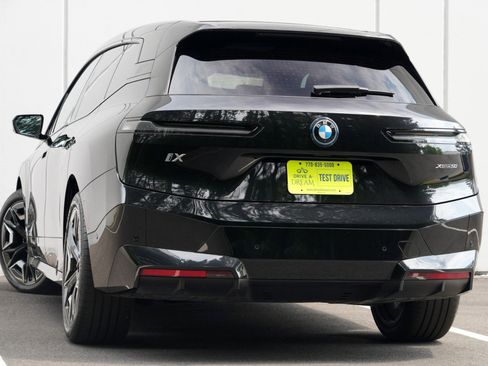 Used 2023 BMW iX xDrive50 w/ Ultimate Package 2 AWD/4WD image 6