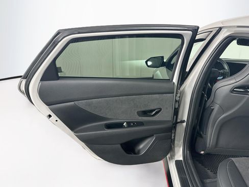 Used 2025 Hyundai Elantra N FWD image 27