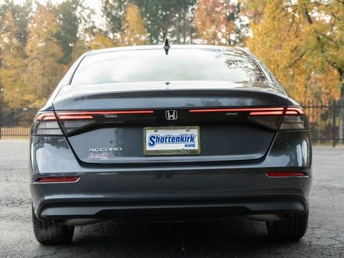 Used 2025 Honda Accord LX image 7
