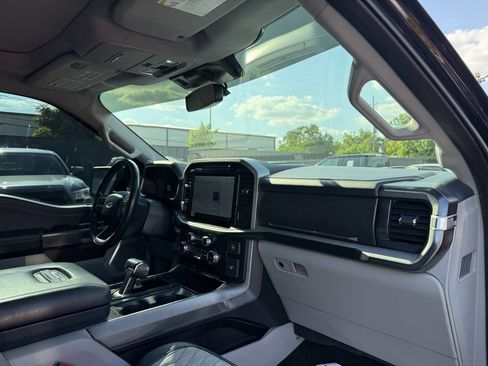 Used 2022 Ford F150 Limited AWD/4WD image 9