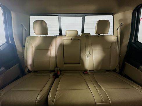 Used 2018 Ford F250 Lariat w/ Lariat Value Package image 13