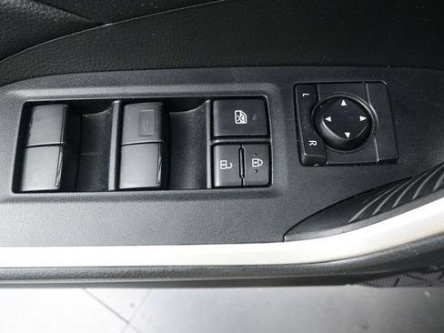 Used 2023 Toyota RAV4 LE FWD image 9