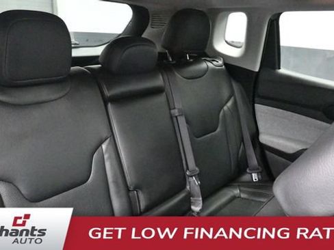 Used 2022 Jeep Compass Latitude AWD/4WD image 13