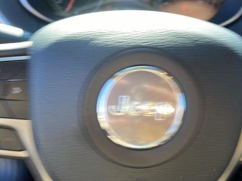 Used 2021 Jeep Cherokee Limited w/ Elite Package image 15