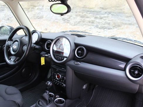 Used 2011 MINI Cooper Clubman S image 18