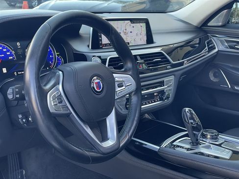 Used 2018 BMW ALPINA B7 xDrive w/ Luxury Rear Seating Package AWD/4WD image 2