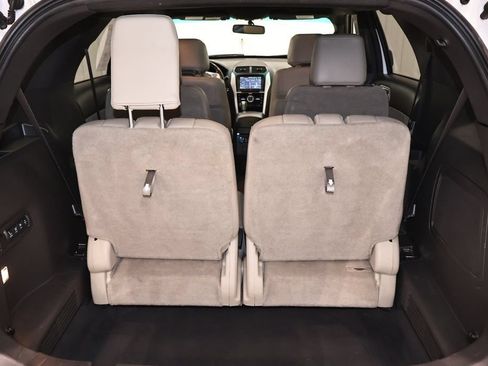 Used 2014 Ford Explorer Limited w/ Equipment Group 301A AWD/4WD image 36