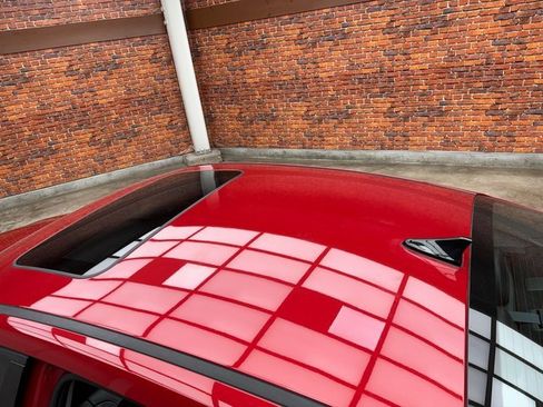 Used 2023 Hyundai Elantra Limited w/ Preferred Accessory Package image 26