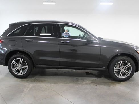 Used 2022 Mercedes-Benz GLC 300 image 11