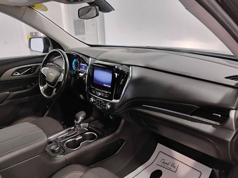 Used 2021 Chevrolet Traverse LT FWD image 79
