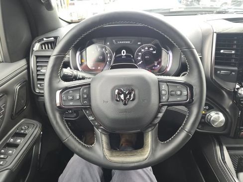 Used 2025 RAM 1500 Limited AWD/4WD image 17