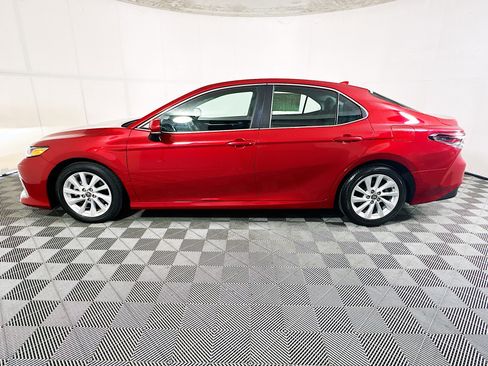 Used 2023 Toyota Camry LE w/ Convenience Package FWD image 6