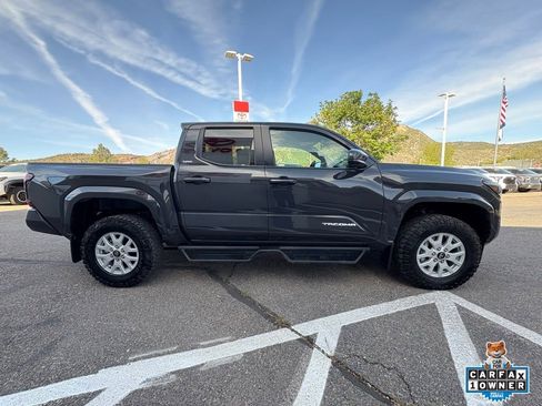 Used 2026 Toyota Tacoma SR5 AWD/4WD image 10