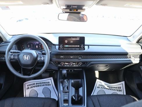 Used 2023 Honda Accord EX image 10