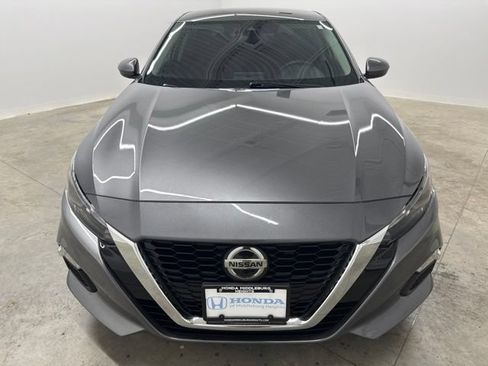 Used 2022 Nissan Altima 2.5 S FWD image 2