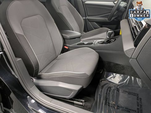 Used 2026 Volkswagen Jetta Sport FWD image 29