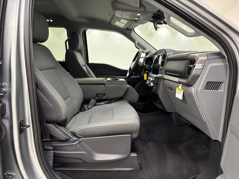 Used 2025 Ford F150 XLT w/ Equipment Group 301A Standard AWD/4WD image 30