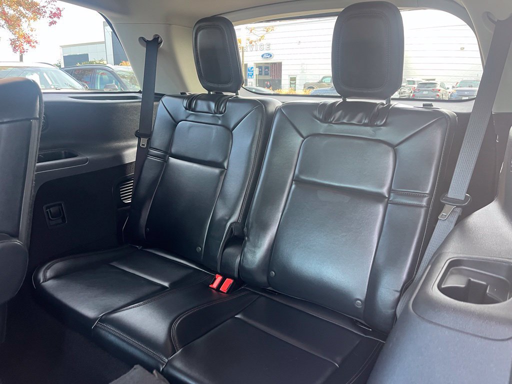 Used 2025 Lincoln Aviator AWD w/ Equipment Group 101A image 18