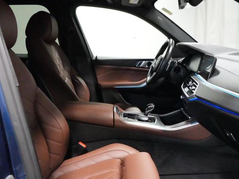 Used 2023 BMW X5 xDrive40i w/ M Sport Package image 7