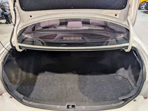 Used 2012 Toyota Corolla LE image 20