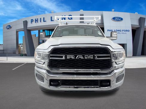 Used 2024 RAM 3500 Tradesman w/ Chrome Appearance Group AWD/4WD image 2