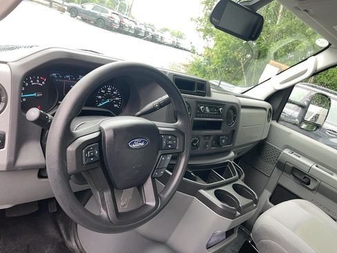 Used 2026 Ford E-350 and Econoline 350 Super Duty w/ Interior Upgrade Package RWD image 16