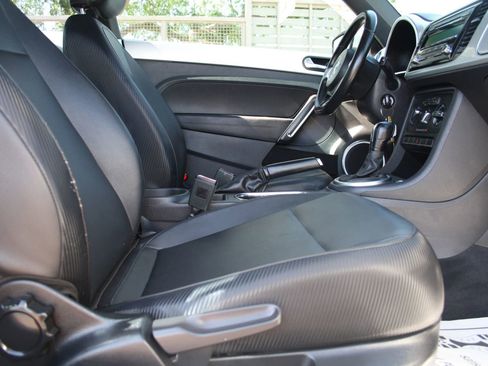 Used 2012 Volkswagen Beetle 2.5 FWD image 7