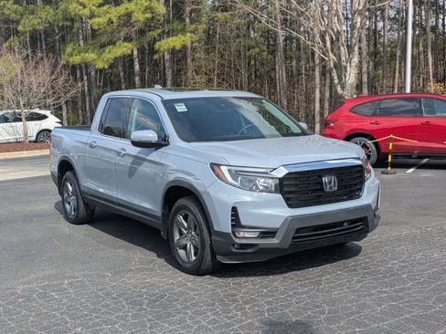 Used 2023 Honda Ridgeline RTL-E image 3