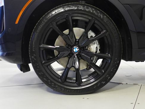 Certified 2024 BMW X7 xDrive40i w/ M Sport Package AWD/4WD image 5