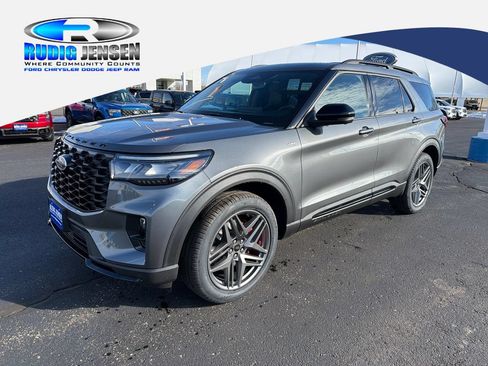 New 2026 Ford Explorer ST-Line w/ ST-Line Street Pack AWD/4WD image 1