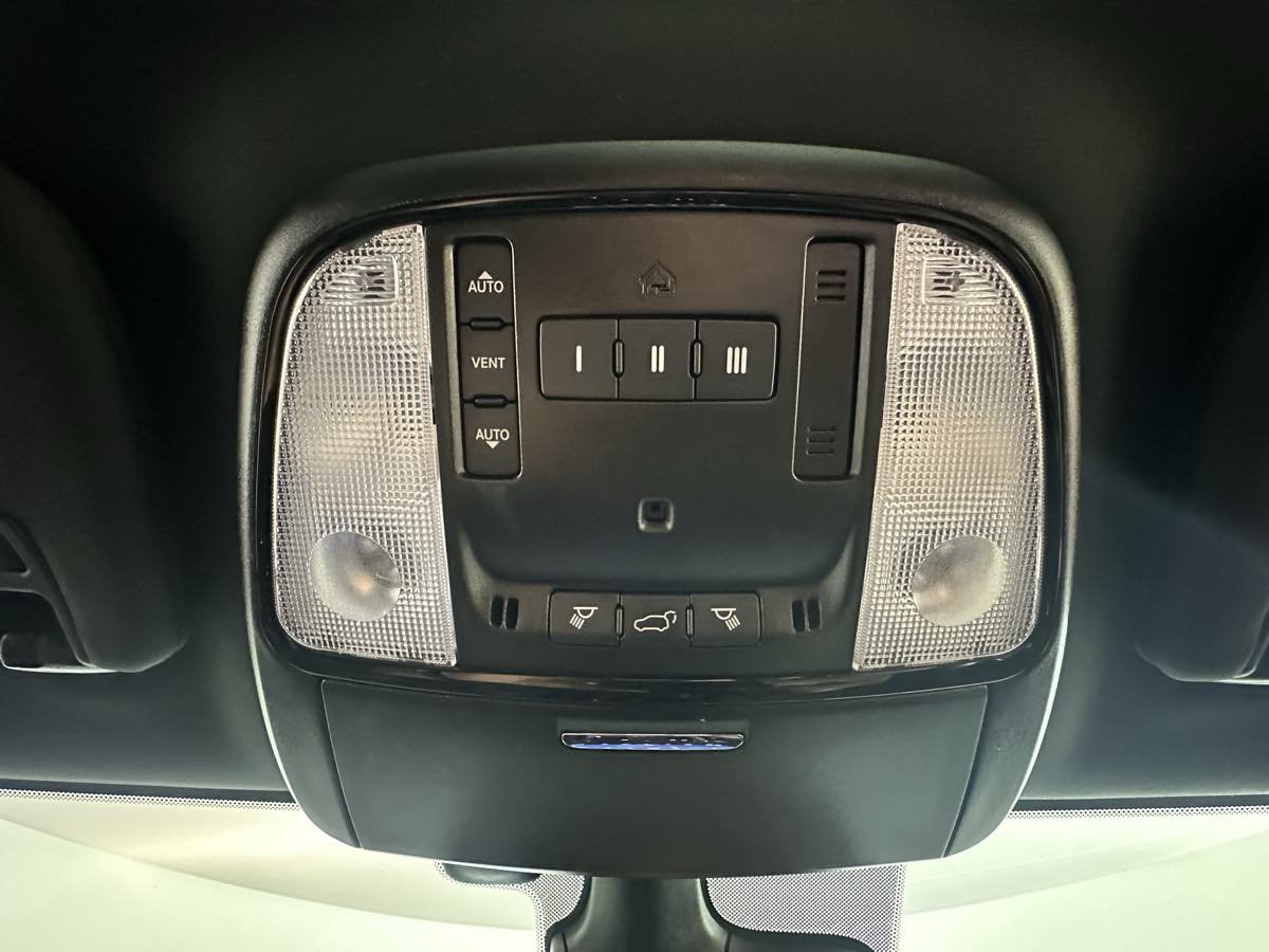 Used 2023 Dodge Durango GT AWD/4WD image 42