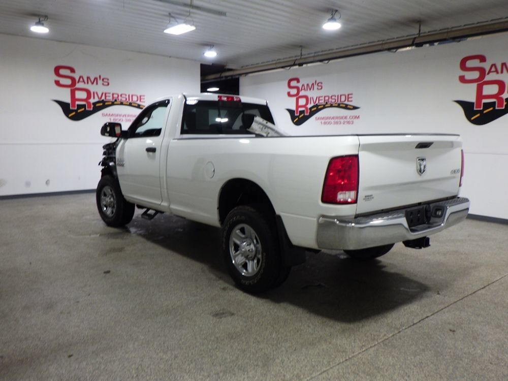 Used 2015 RAM 3500 Tradesman w/ Chrome Appearance Group AWD/4WD image 2