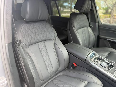 Used 2026 BMW X7 M60i image 30