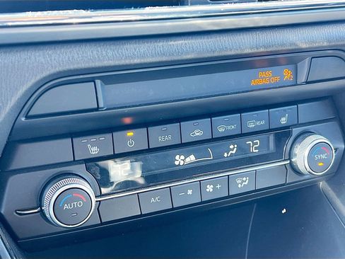 Used 2022 MAZDA CX-9 Touring image 18