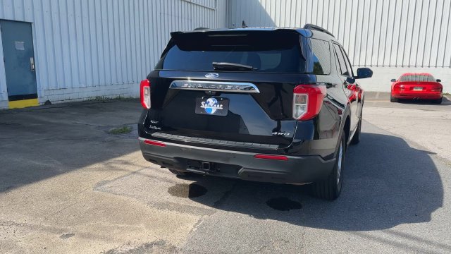 Used 2022 Ford Explorer XLT w/ Class IV Trailer Tow Package AWD/4WD image 14