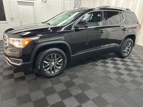 Used 2017 GMC Acadia SLT AWD/4WD image 2