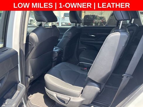 Used 2024 Toyota Grand Highlander AWD image 4