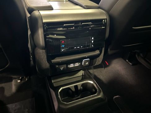 New 2026 Jeep Grand Wagoneer Limited AWD/4WD image 29