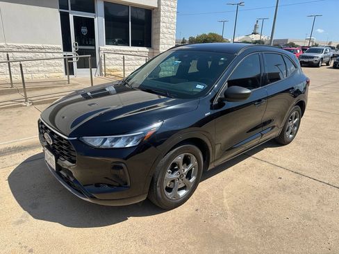 Used 2023 Ford Escape ST-Line w/ Tech Pack #1 FWD image 15