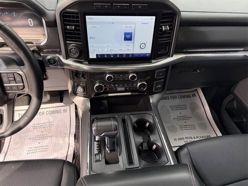 Used 2021 Ford F150 Lariat image 11