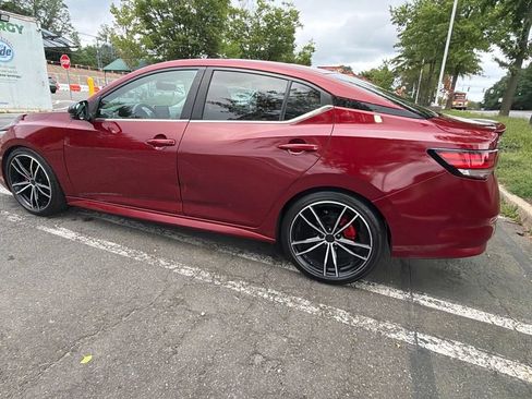 Used 2020 Nissan Sentra SR w/ Electronics Package FWD image 8