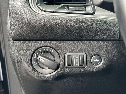 Used 2023 Dodge Challenger GT RWD image 20
