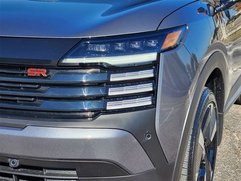 New 2025 Nissan Kicks SR image 5