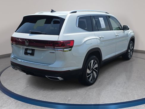 Used 2025 Volkswagen Atlas SEL AWD/4WD image 5