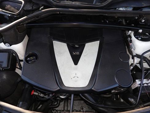 Used 2012 Mercedes-Benz GL 320 BlueTEC 4MATIC image 30