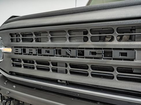 Used 2022 Ford Bronco 2-Door w/ Sasquatch Package AWD/4WD image 13