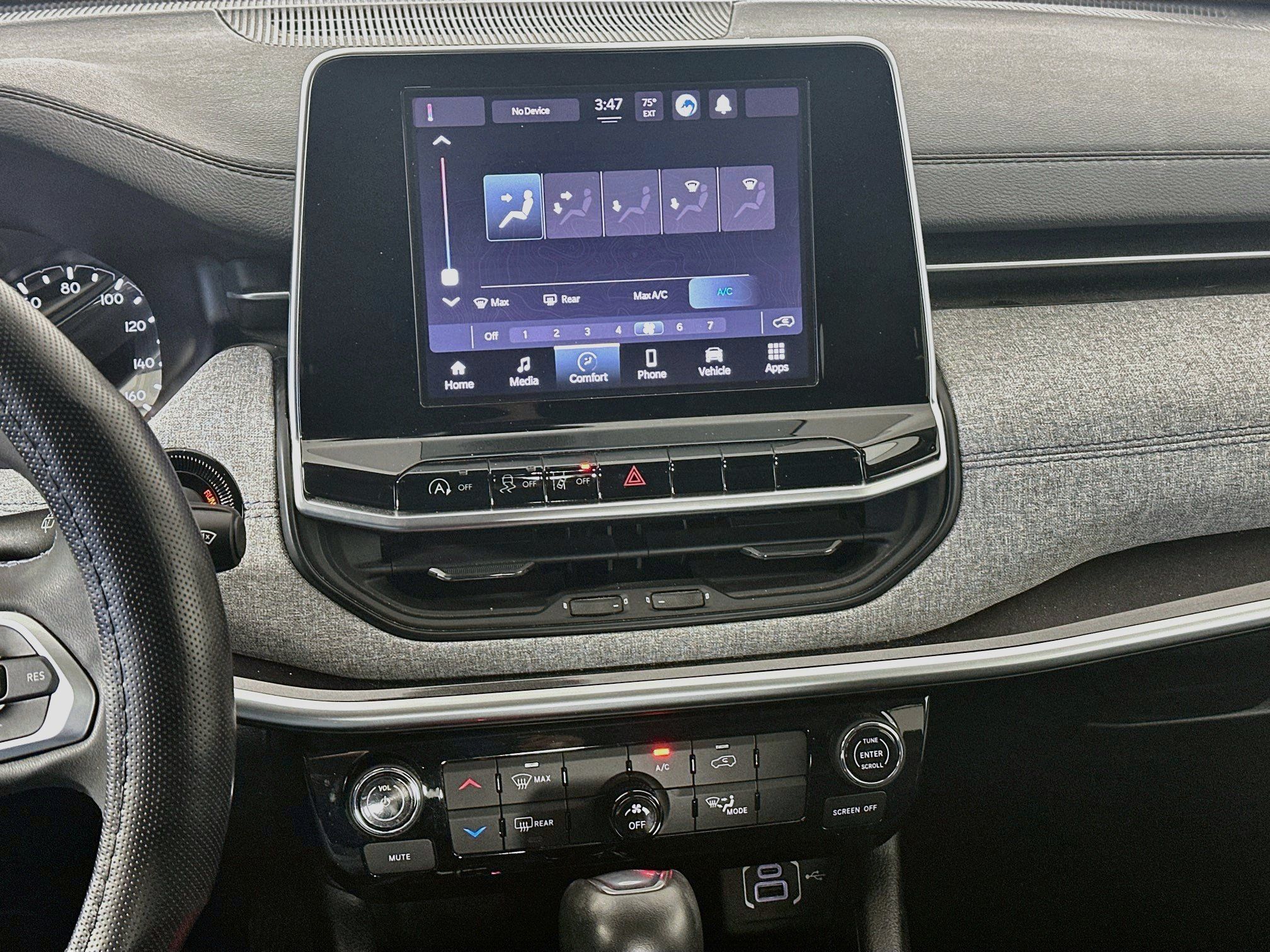 Used 2022 Jeep Compass Latitude FWD image 23